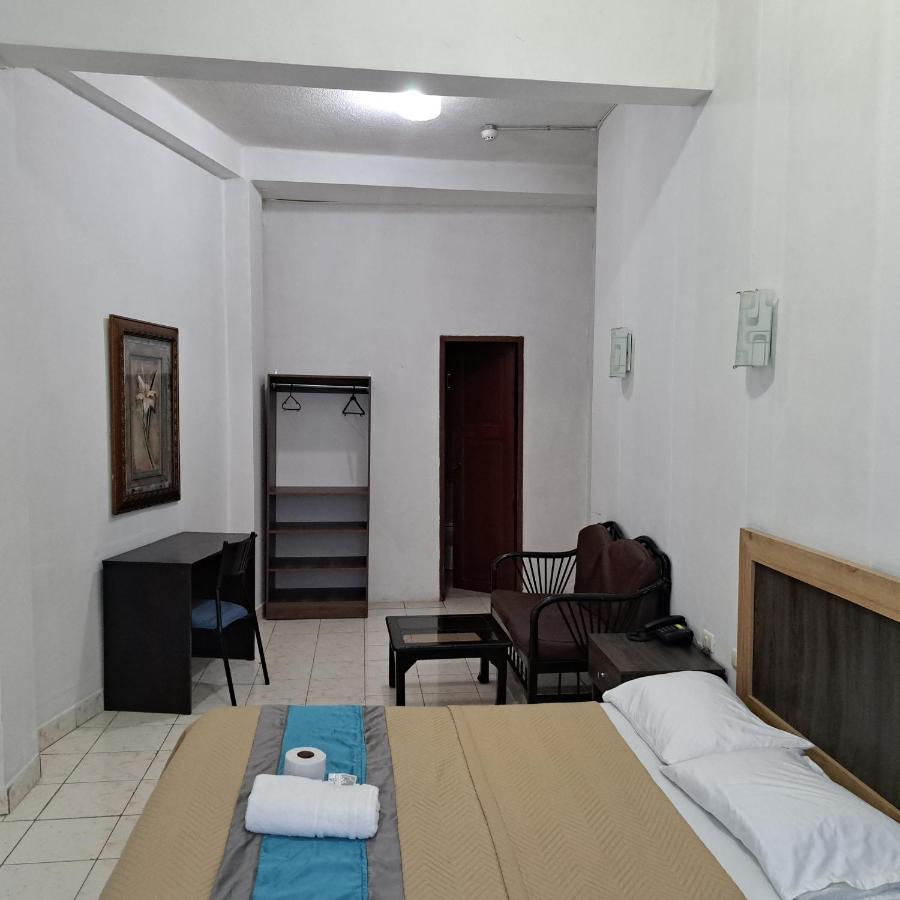 Atlantic Suites Hotel Guayaquil Dış mekan fotoğraf