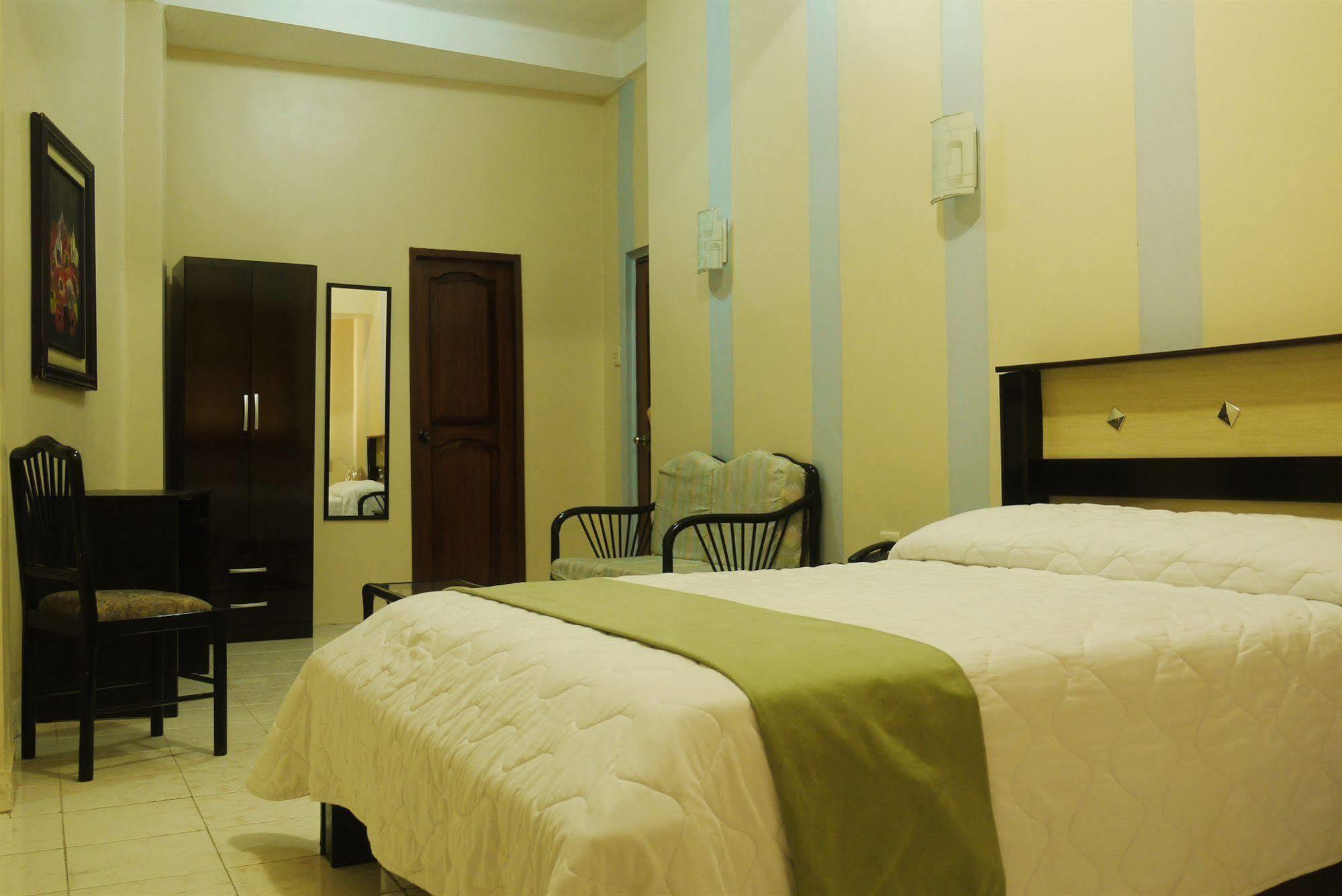 Atlantic Suites Hotel Guayaquil Dış mekan fotoğraf